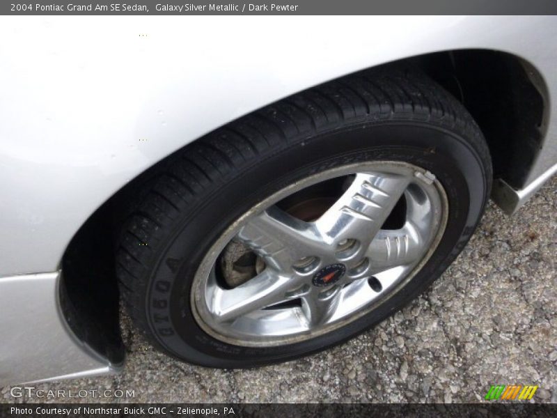 Galaxy Silver Metallic / Dark Pewter 2004 Pontiac Grand Am SE Sedan