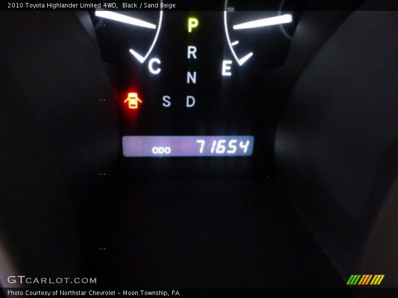 Black / Sand Beige 2010 Toyota Highlander Limited 4WD