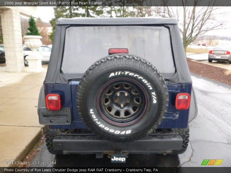 Patriot Blue Pearl / Camel 2000 Jeep Wrangler Sport 4x4