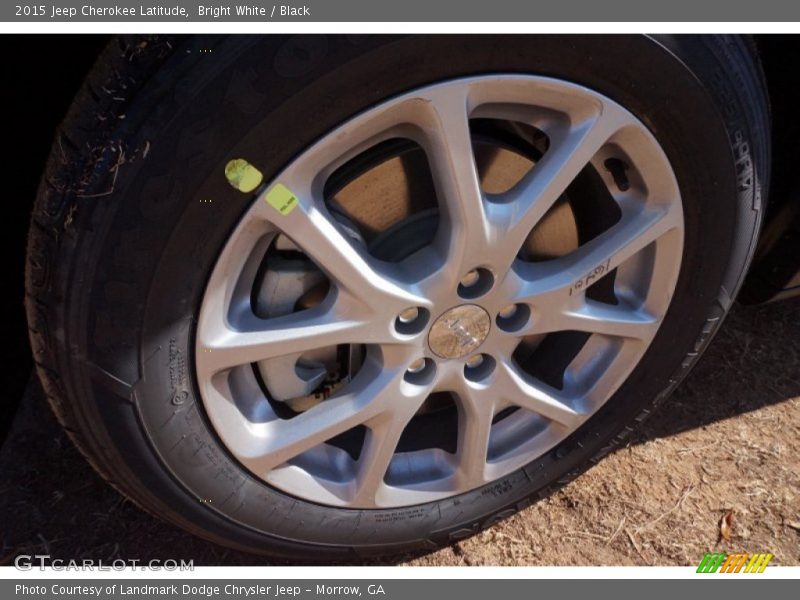 Bright White / Black 2015 Jeep Cherokee Latitude