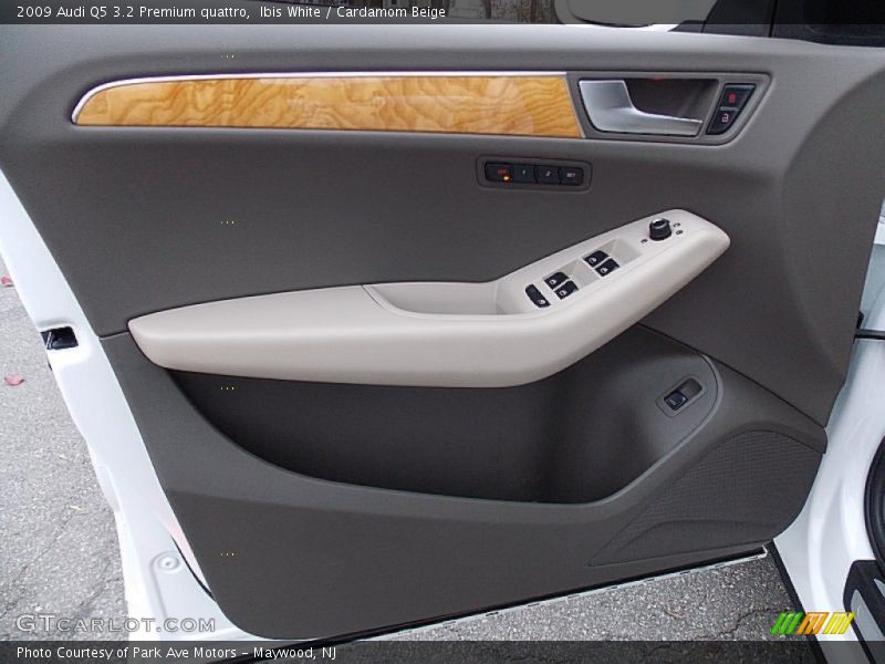 Ibis White / Cardamom Beige 2009 Audi Q5 3.2 Premium quattro