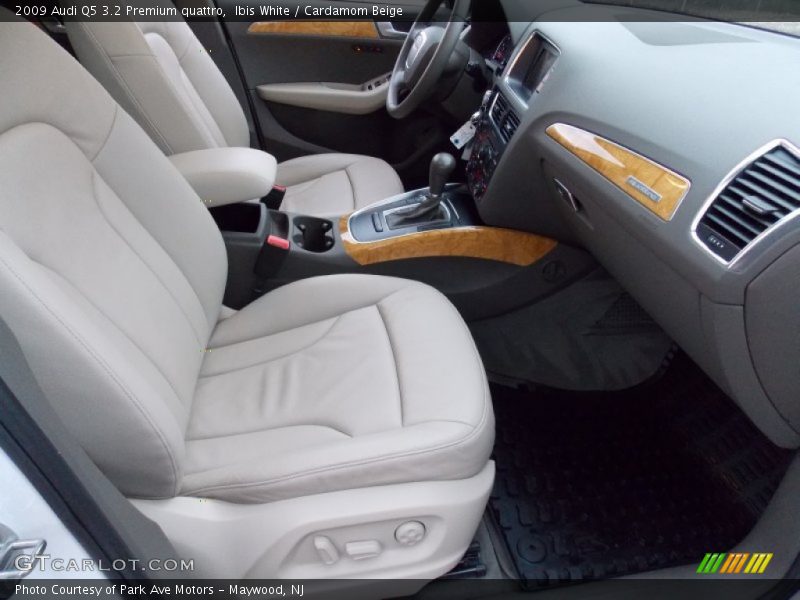 Ibis White / Cardamom Beige 2009 Audi Q5 3.2 Premium quattro