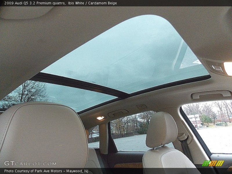Ibis White / Cardamom Beige 2009 Audi Q5 3.2 Premium quattro