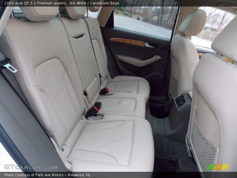 Ibis White / Cardamom Beige 2009 Audi Q5 3.2 Premium quattro