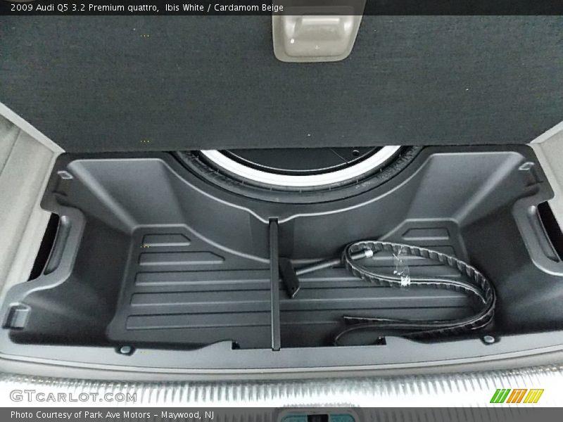 Ibis White / Cardamom Beige 2009 Audi Q5 3.2 Premium quattro