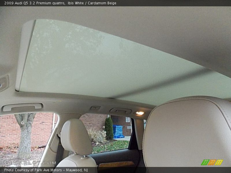 Ibis White / Cardamom Beige 2009 Audi Q5 3.2 Premium quattro