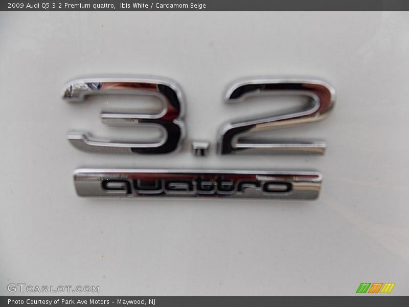 Ibis White / Cardamom Beige 2009 Audi Q5 3.2 Premium quattro