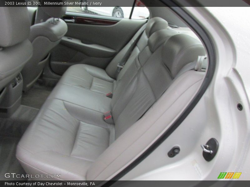 Millennium Silver Metallic / Ivory 2003 Lexus ES 300