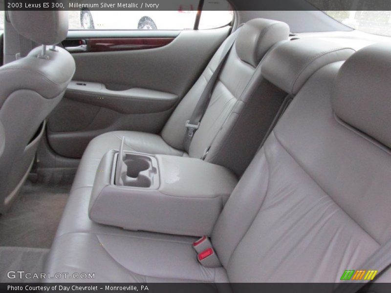 Millennium Silver Metallic / Ivory 2003 Lexus ES 300