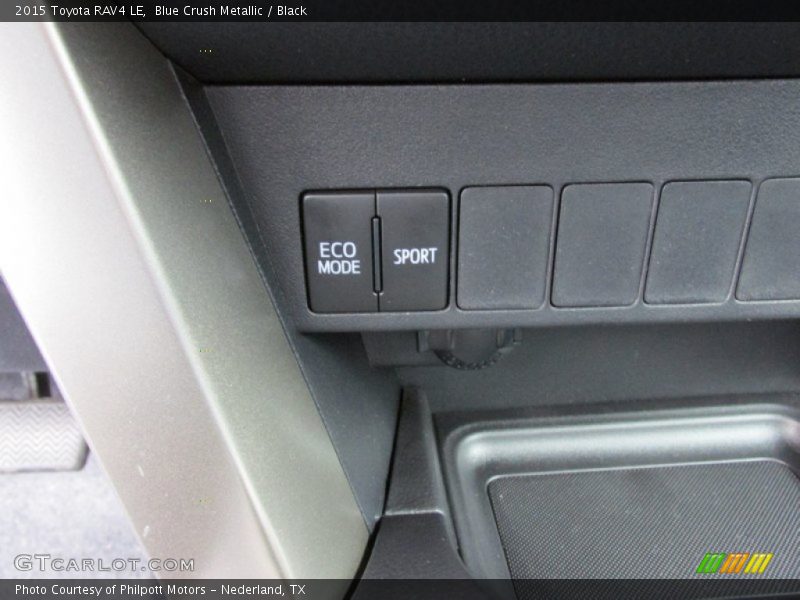 Blue Crush Metallic / Black 2015 Toyota RAV4 LE