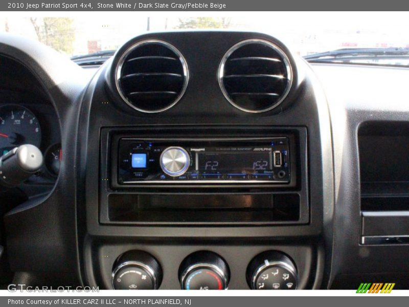 Stone White / Dark Slate Gray/Pebble Beige 2010 Jeep Patriot Sport 4x4