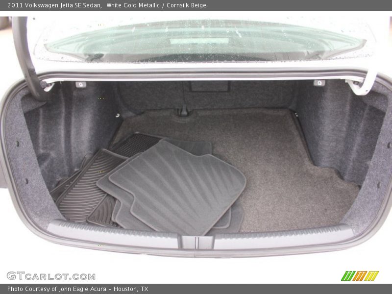 White Gold Metallic / Cornsilk Beige 2011 Volkswagen Jetta SE Sedan