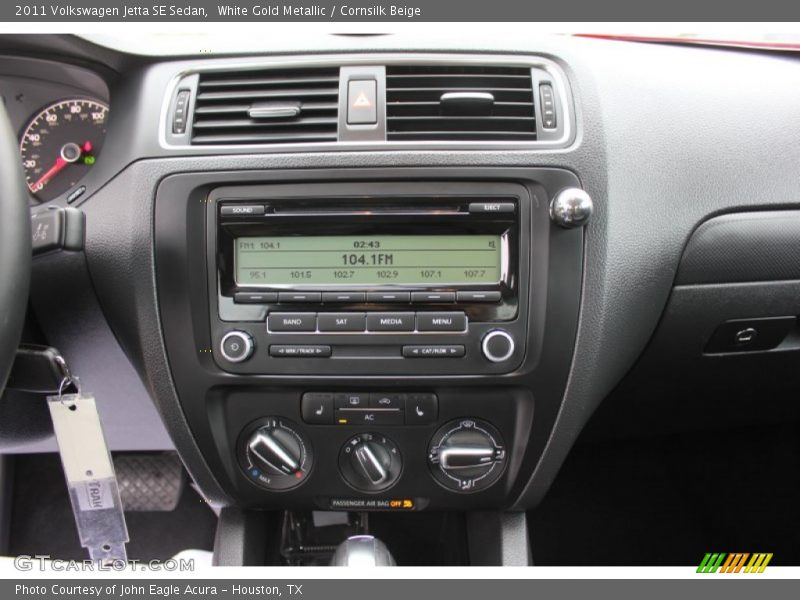 White Gold Metallic / Cornsilk Beige 2011 Volkswagen Jetta SE Sedan