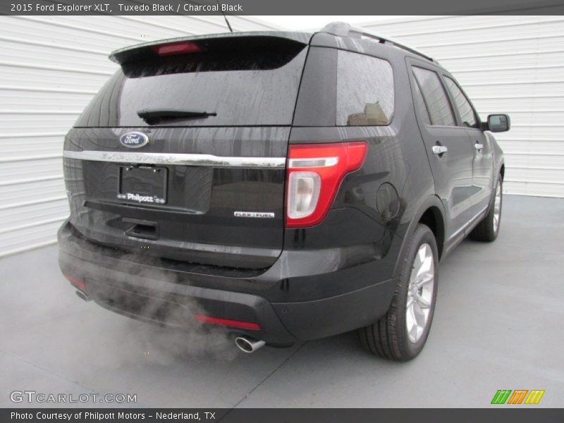 Tuxedo Black / Charcoal Black 2015 Ford Explorer XLT