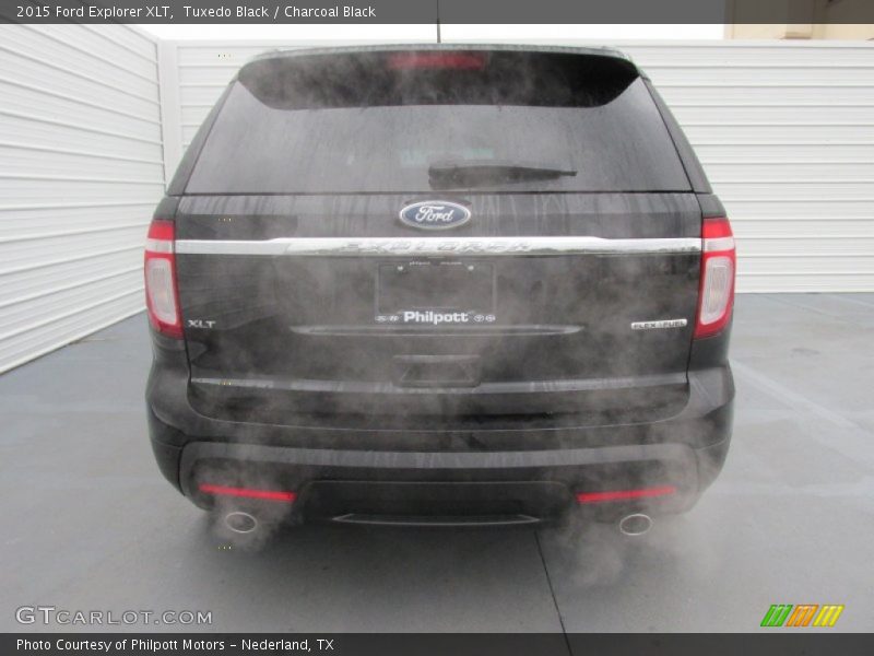 Tuxedo Black / Charcoal Black 2015 Ford Explorer XLT