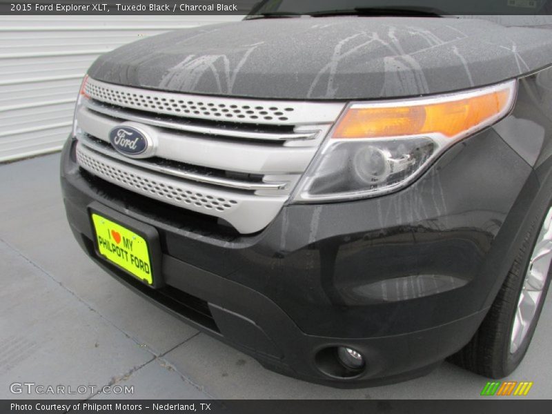Tuxedo Black / Charcoal Black 2015 Ford Explorer XLT