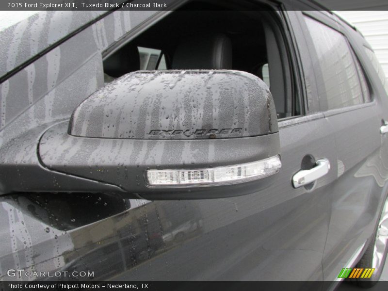 Tuxedo Black / Charcoal Black 2015 Ford Explorer XLT