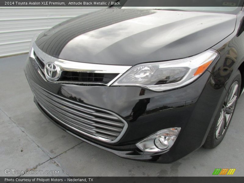 Attitude Black Metallic / Black 2014 Toyota Avalon XLE Premium