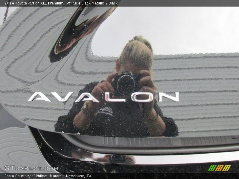 Attitude Black Metallic / Black 2014 Toyota Avalon XLE Premium