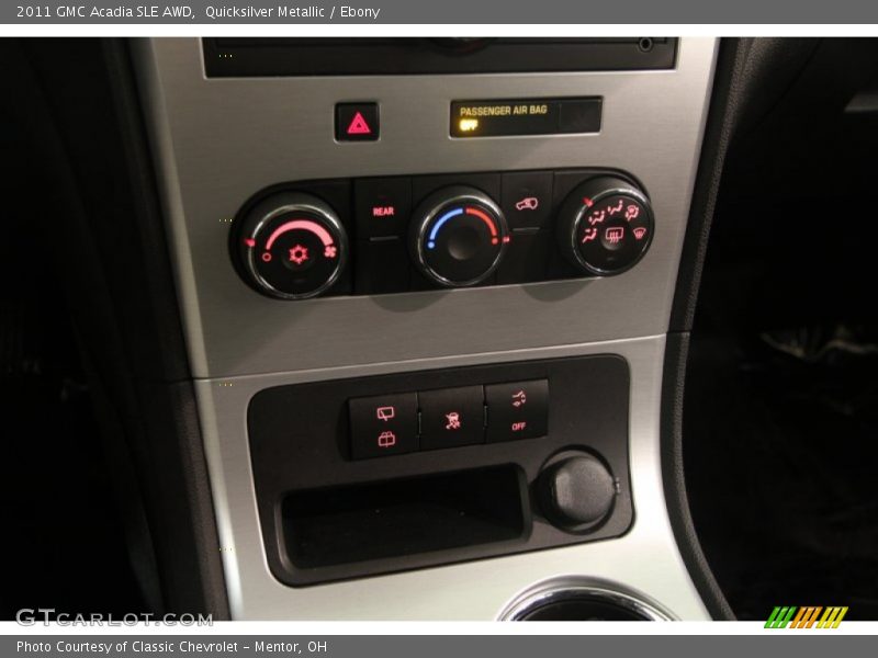 Quicksilver Metallic / Ebony 2011 GMC Acadia SLE AWD