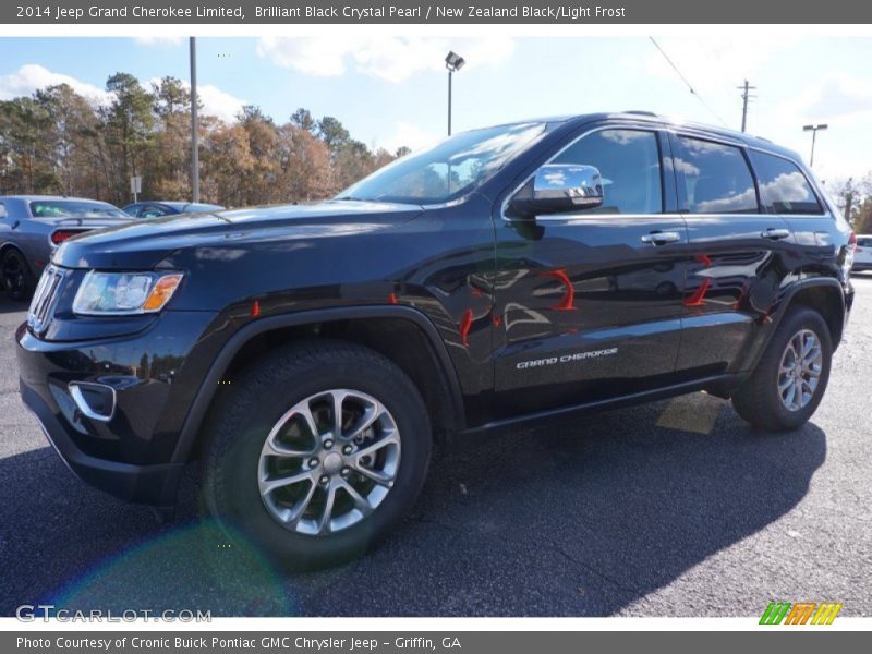 Brilliant Black Crystal Pearl / New Zealand Black/Light Frost 2014 Jeep Grand Cherokee Limited