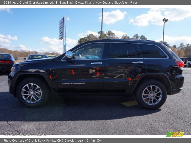 Brilliant Black Crystal Pearl / New Zealand Black/Light Frost 2014 Jeep Grand Cherokee Limited