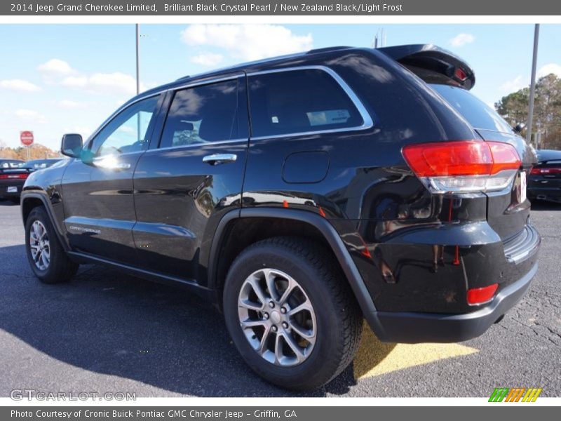 Brilliant Black Crystal Pearl / New Zealand Black/Light Frost 2014 Jeep Grand Cherokee Limited