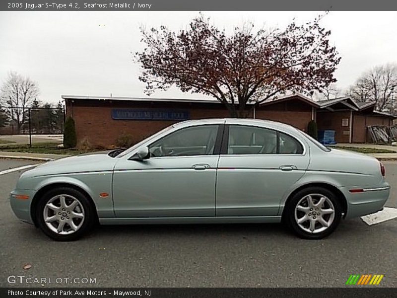 Seafrost Metallic / Ivory 2005 Jaguar S-Type 4.2