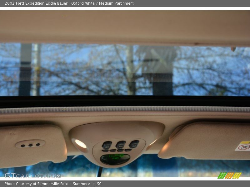 Oxford White / Medium Parchment 2002 Ford Expedition Eddie Bauer
