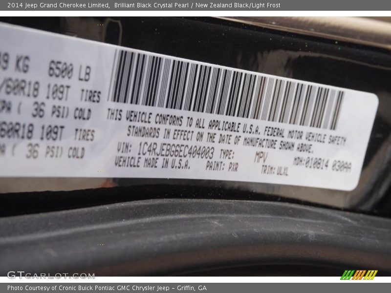 Brilliant Black Crystal Pearl / New Zealand Black/Light Frost 2014 Jeep Grand Cherokee Limited