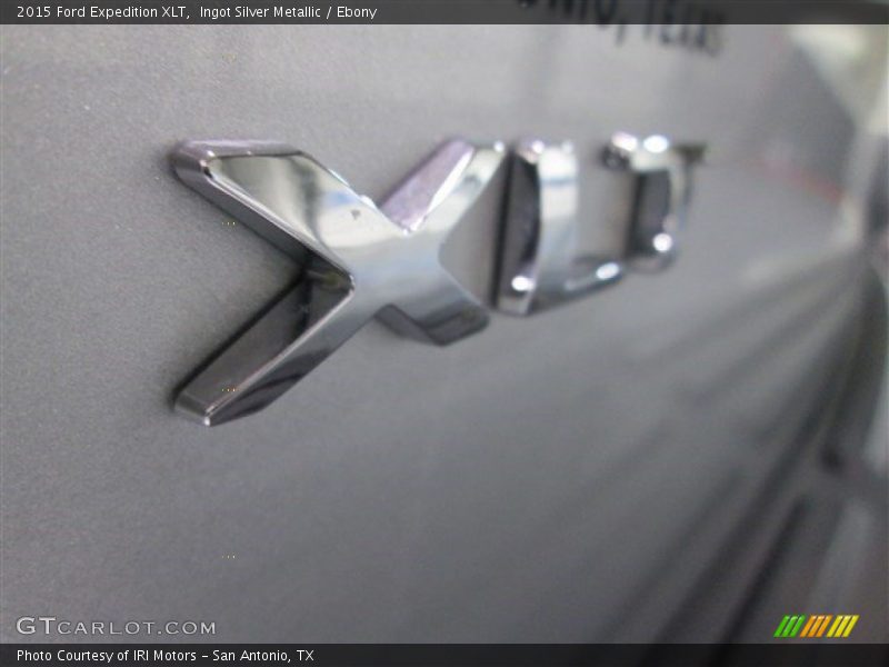 Ingot Silver Metallic / Ebony 2015 Ford Expedition XLT