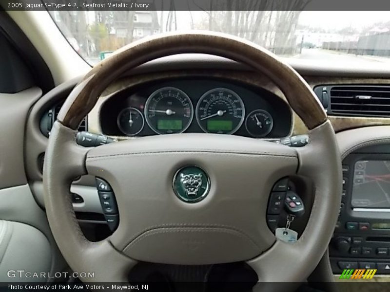 Seafrost Metallic / Ivory 2005 Jaguar S-Type 4.2