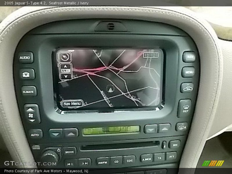 Seafrost Metallic / Ivory 2005 Jaguar S-Type 4.2
