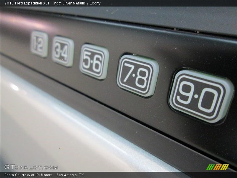 Ingot Silver Metallic / Ebony 2015 Ford Expedition XLT