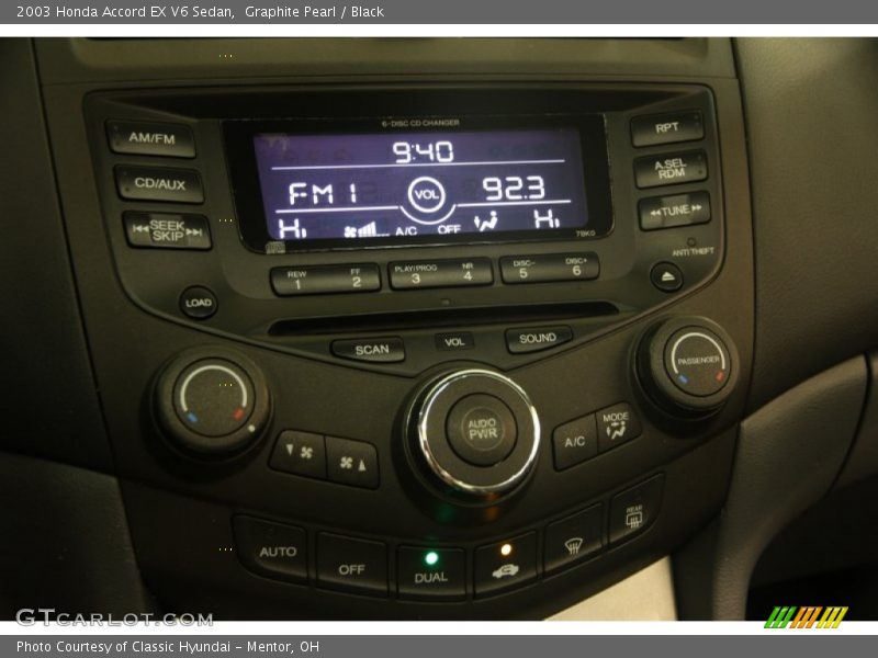 Controls of 2003 Accord EX V6 Sedan