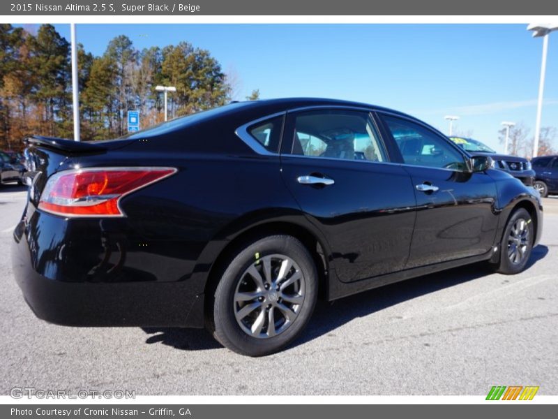 Super Black / Beige 2015 Nissan Altima 2.5 S