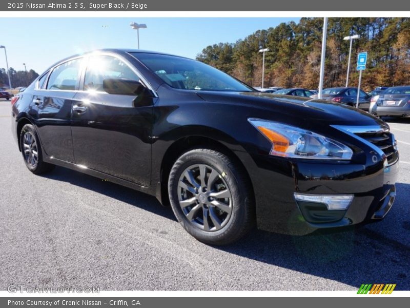 Super Black / Beige 2015 Nissan Altima 2.5 S