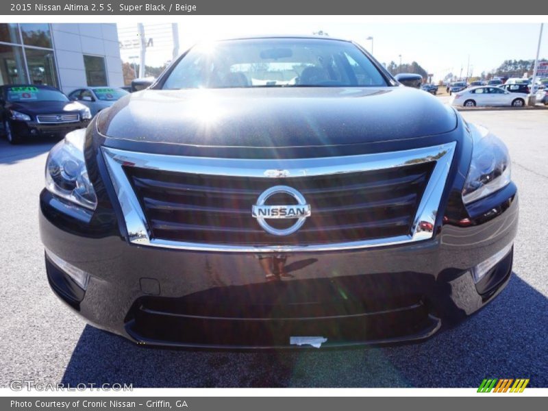 Super Black / Beige 2015 Nissan Altima 2.5 S