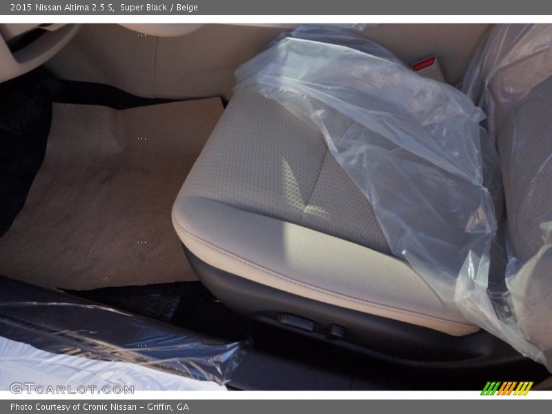 Super Black / Beige 2015 Nissan Altima 2.5 S