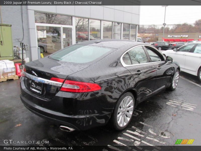 Ebony Black / Charcoal/Charcoal 2009 Jaguar XF Premium Luxury