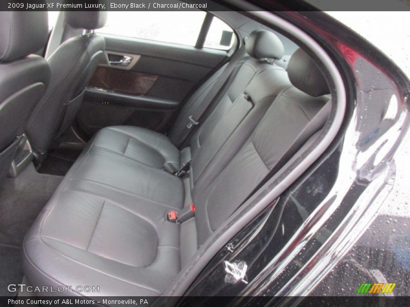 Ebony Black / Charcoal/Charcoal 2009 Jaguar XF Premium Luxury