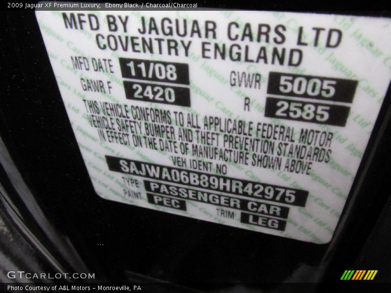 Ebony Black / Charcoal/Charcoal 2009 Jaguar XF Premium Luxury