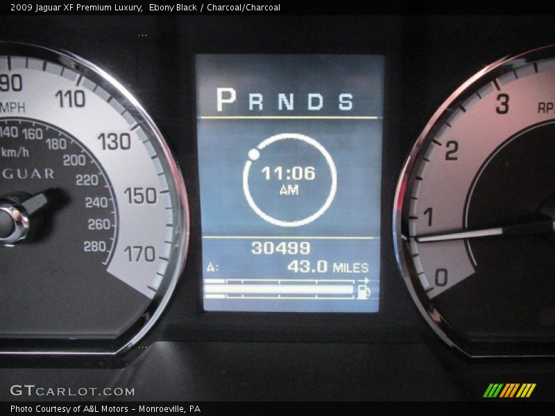 Ebony Black / Charcoal/Charcoal 2009 Jaguar XF Premium Luxury