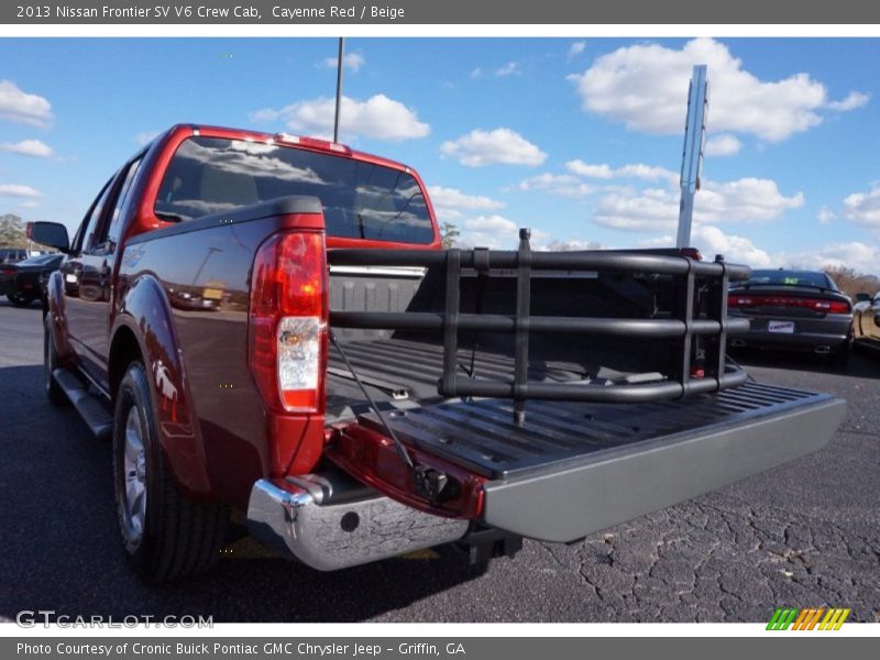 Cayenne Red / Beige 2013 Nissan Frontier SV V6 Crew Cab