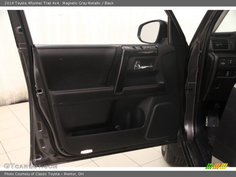 Magnetic Gray Metallic / Black 2014 Toyota 4Runner Trail 4x4