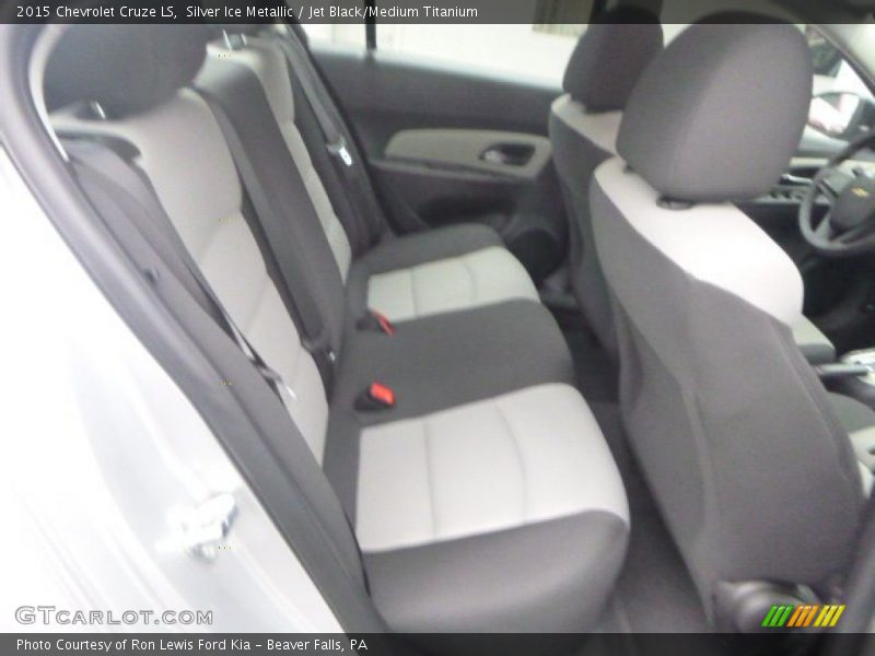 Silver Ice Metallic / Jet Black/Medium Titanium 2015 Chevrolet Cruze LS
