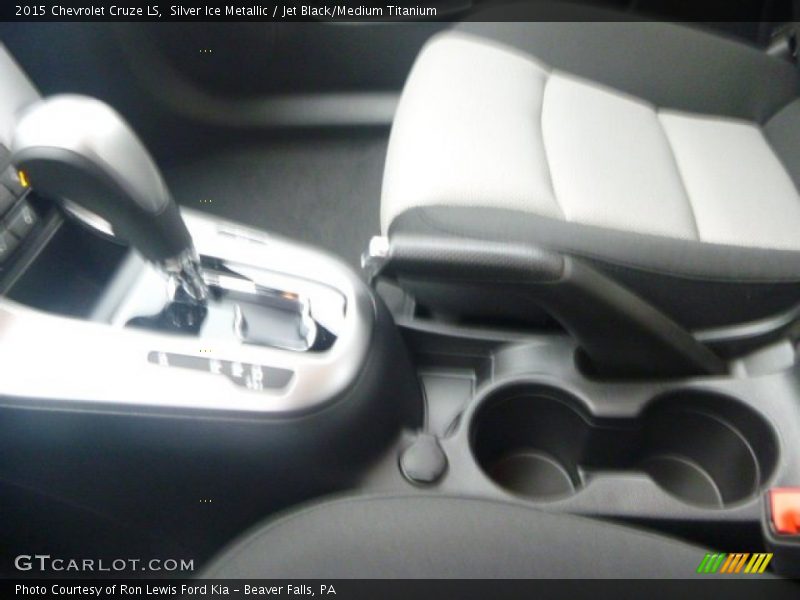 Silver Ice Metallic / Jet Black/Medium Titanium 2015 Chevrolet Cruze LS