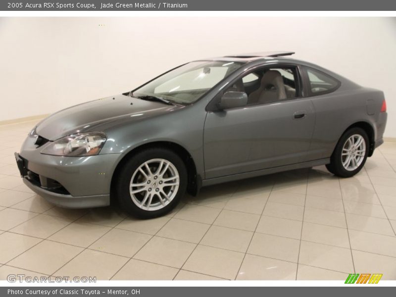 Front 3/4 View of 2005 RSX Sports Coupe
