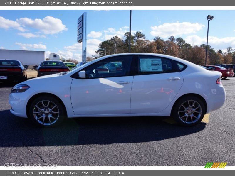 Bright White / Black/Light Tungsten Accent Stitching 2015 Dodge Dart SXT