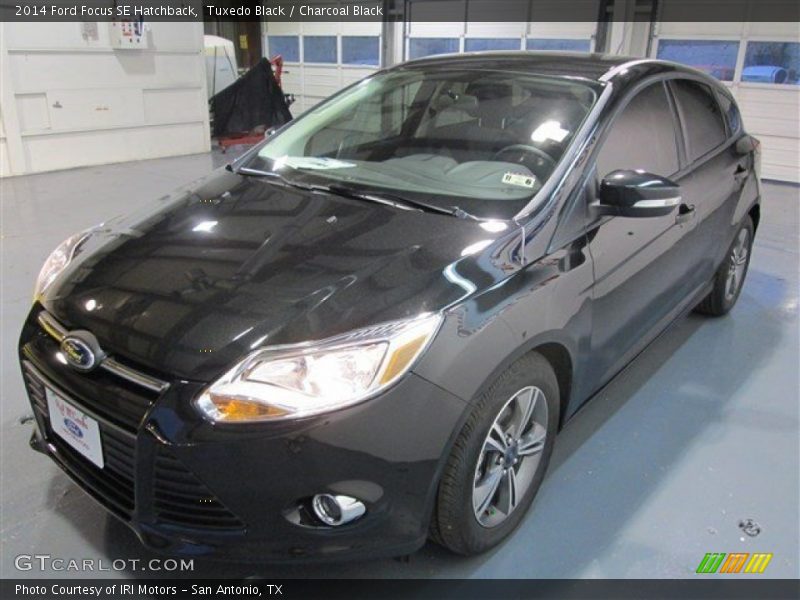 Tuxedo Black / Charcoal Black 2014 Ford Focus SE Hatchback